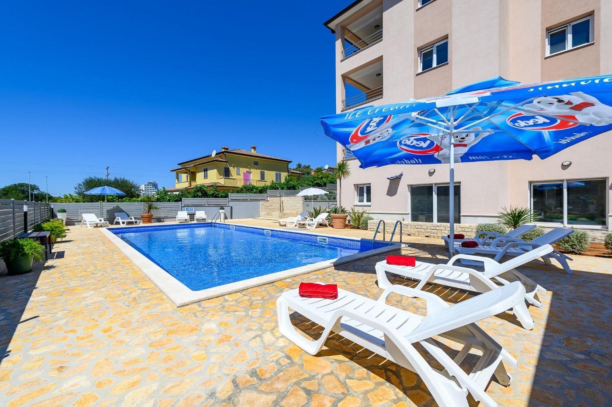 Stancija Amoroso Porec Apartments מראה חיצוני תמונה